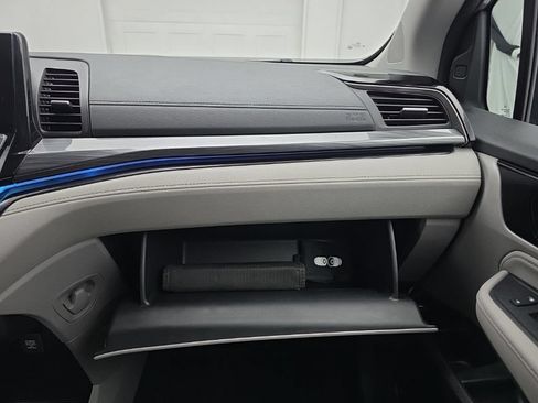 Used 2023 Honda Odyssey Elite image 37