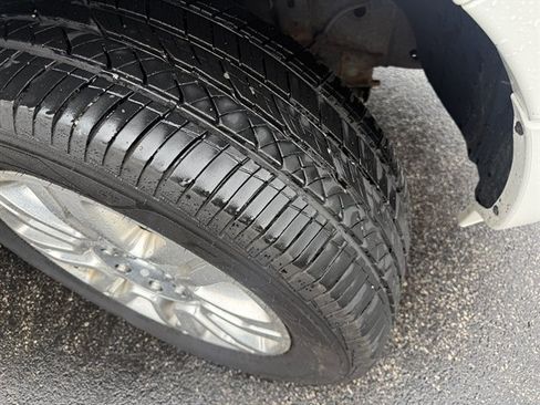Used 2013 Ford Expedition Limited AWD/4WD image 5