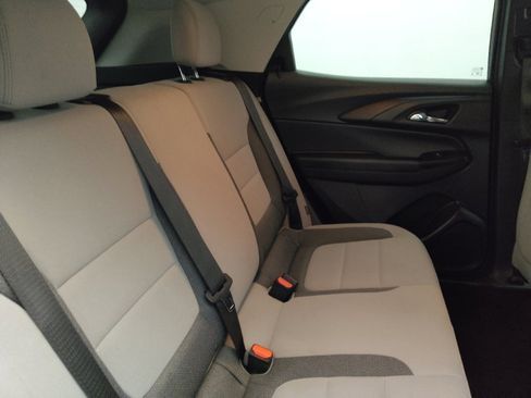 Used 2021 Chevrolet TrailBlazer LT w/ Convenience Package FWD image 19