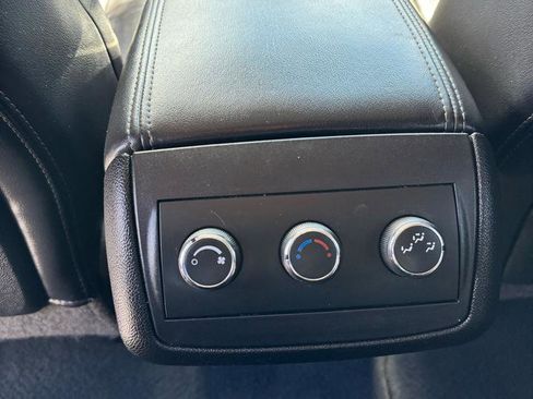 Used 2015 Buick Enclave Leather AWD/4WD image 23