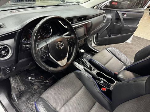 Used 2019 Toyota Corolla SE w/ Carpet Mat Package (TMS) FWD image 31