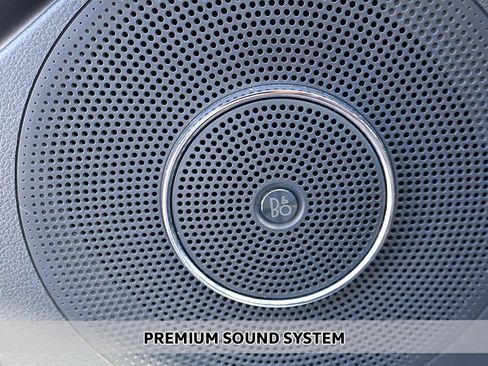 Used 2023 Ford Expedition Max Limited image 5