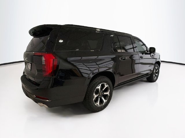 Certified 2026 GMC Yukon XL AT4 Ultimate AWD/4WD image 7