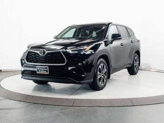 Used 2023 Toyota Highlander XLE AWD/4WD video 3