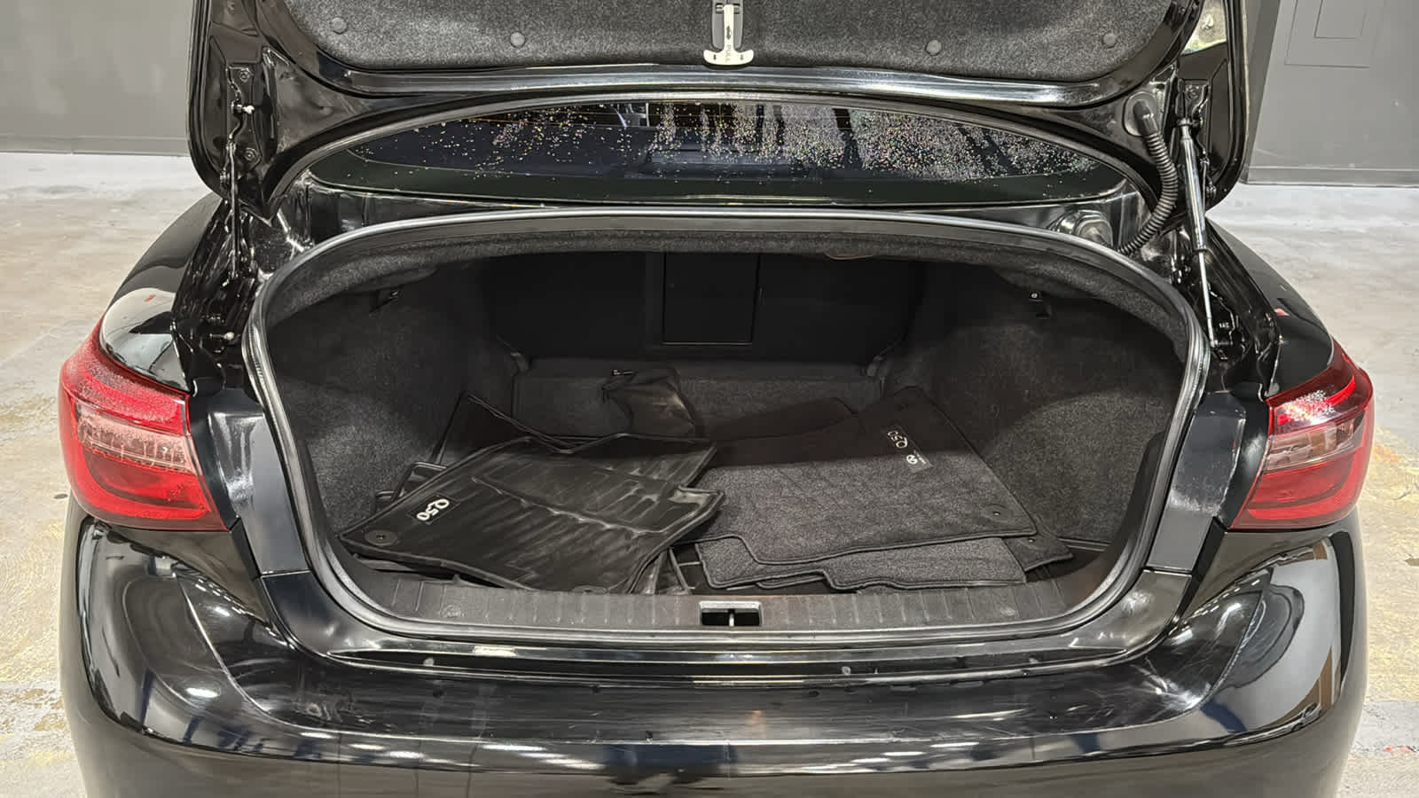 Used 2018 INFINITI Q50 Sport AWD/4WD image 25