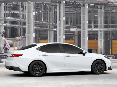 New 2026 Toyota Camry Hybrid AWD/4WD image 13