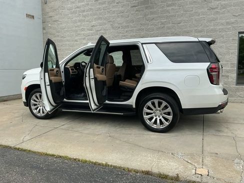 Used 2023 Chevrolet Tahoe Premier w/ Max Trailering Package AWD/4WD image 14