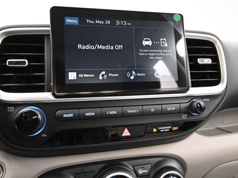 New 2026 Hyundai Venue SEL FWD image 17