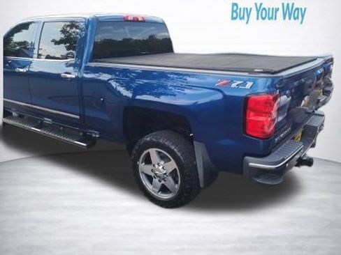 Used 2019 Chevrolet Silverado 2500 LTZ w/ Duramax Plus Package AWD/4WD image 10