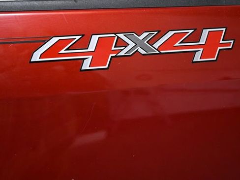 Used 2016 Chevrolet Colorado LT w/ LT Convenience Package image 12