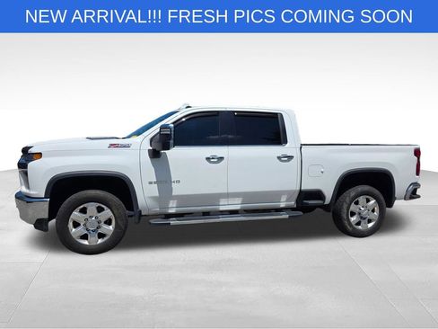 Used 2020 Chevrolet Silverado 2500 LTZ w/ LTZ Plus Package AWD/4WD image 3