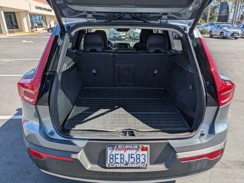 Used 2019 Volvo XC40 T5 Momentum AWD/4WD image 31