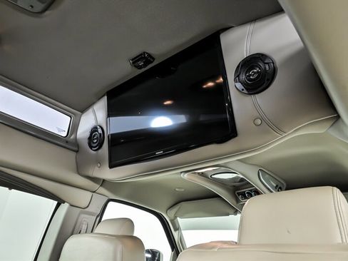 Used 2018 GMC Savana 2500 Extended w/ Enhanced Convenience Package RWD image 17