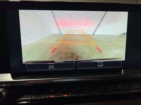 Certified 2023 GMC Sierra 1500 Elevation image 18