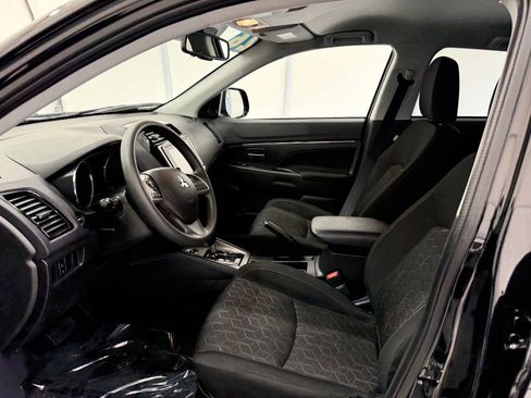 Used 2026 Mitsubishi Outlander Sport ES AWD/4WD image 12