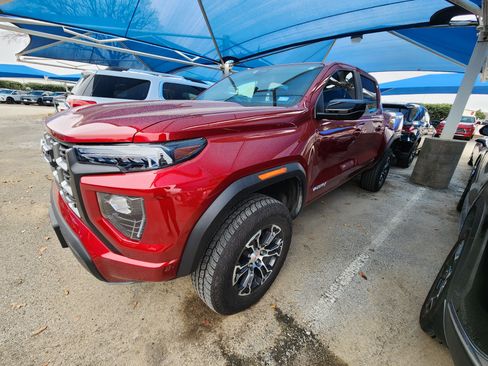 Certified 2024 GMC Canyon AT4 w/ AT4 Premium Package image 2