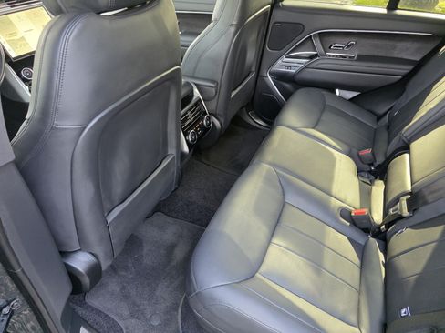 Certified 2023 Land Rover Range Rover SE AWD/4WD image 16