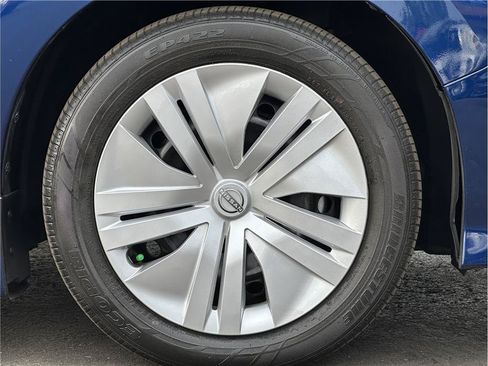 Used 2025 Nissan Leaf S FWD image 30