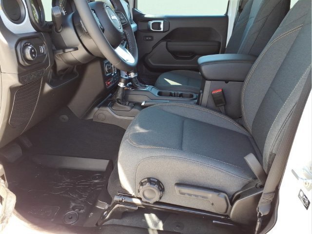 New 2027 Jeep Gladiator Mojave AWD/4WD image 15