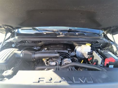 Used 2019 RAM 1500 Laramie image 25