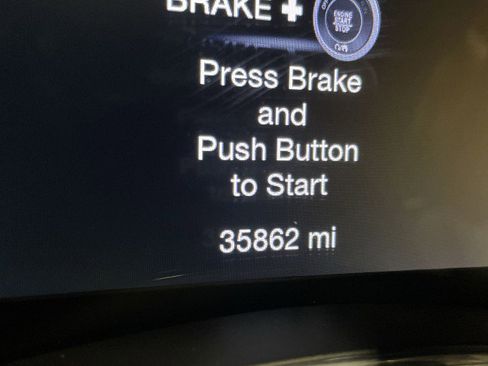 Used 2022 Jeep Grand Cherokee Limited image 15