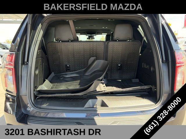 Used 2024 Chevrolet Tahoe LT w/ Luxury Package RWD image 9