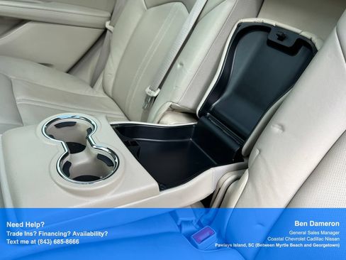 Used 2011 Cadillac SRX Performance FWD image 18