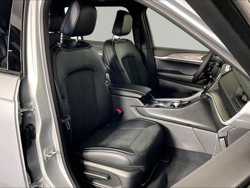 New 2026 Jeep Grand Cherokee L 4WD image 12