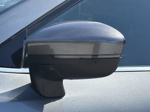 Certified 2025 Nissan Pathfinder SV FWD image 32