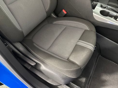 Used 2025 Chevrolet Blazer LT AWD/4WD image 34