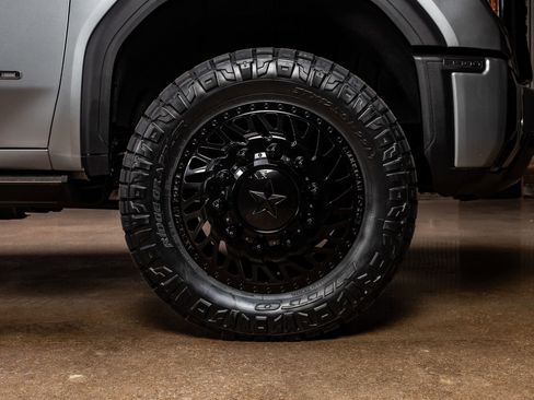 Used 2026 GMC Sierra 3500 Denali Ultimate image 12