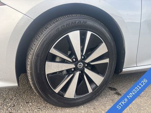 Used 2022 Nissan Altima 2.5 SV image 4