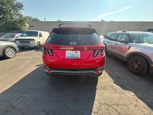 Used 2023 Hyundai Tucson SEL w/ Convenience Package AWD/4WD image 3