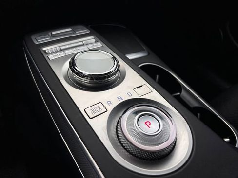 Used 2022 Genesis GV70 2.5T w/ Sport Prestige Package AWD/4WD image 28