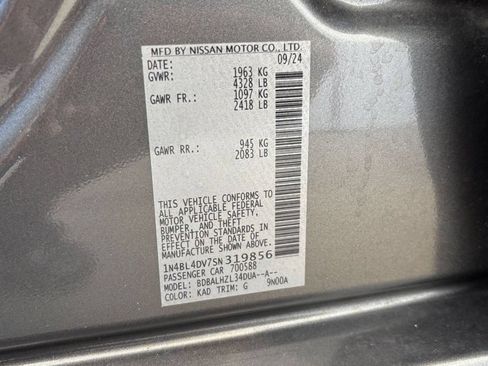 Used 2025 Nissan Altima 2.5 SV FWD image 23