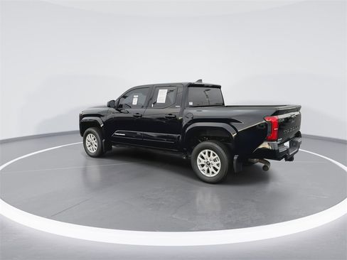 Used 2025 Toyota Tacoma SR image 6