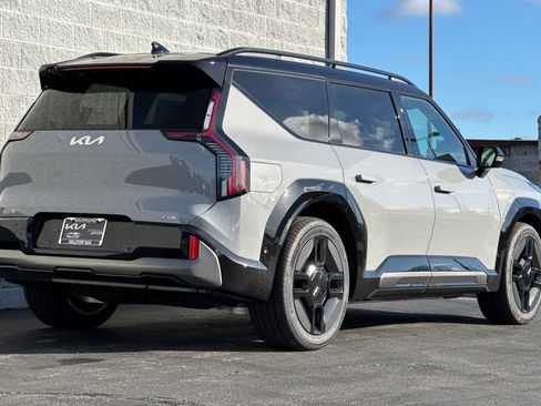 New 2026 Kia EV9 GT-Line image 4