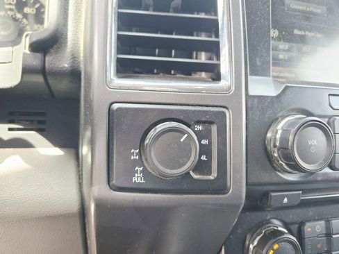 Used 2015 Ford F150 XLT w/ Equipment Group 302A Luxury AWD/4WD image 14