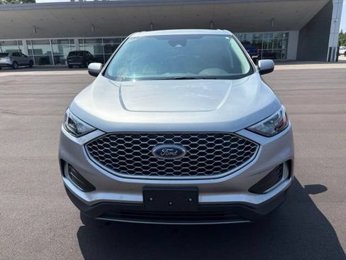 Used 2024 Ford Edge SEL AWD/4WD image 10