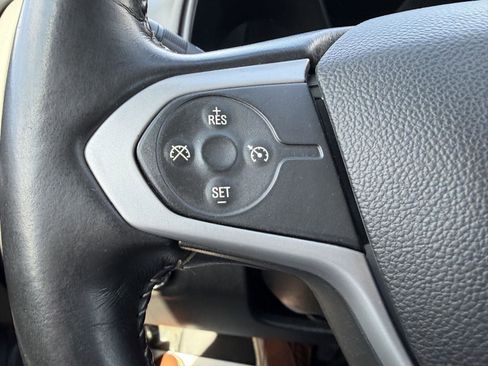 Used 2017 Chevrolet Colorado LT AWD/4WD image 14