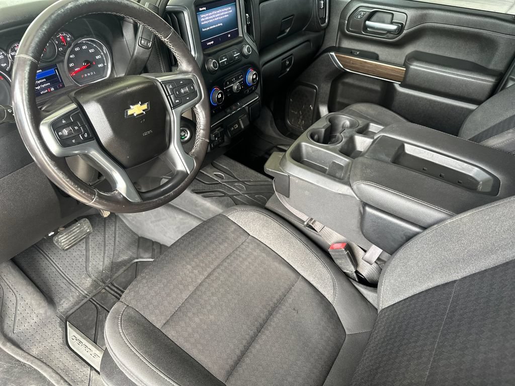 Used 2023 Chevrolet Silverado 3500 LT w/ Convenience Package AWD/4WD image 9