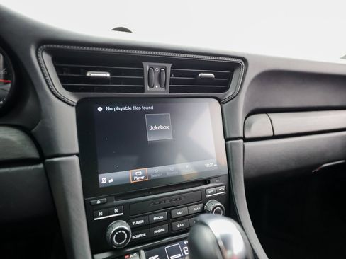 Certified 2018 Porsche 911 Carrera GTS image 18