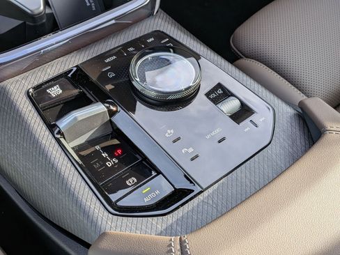 New 2026 BMW X3 xDrive30 w/ Premium Package image 24