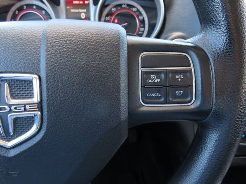 Used 2017 Dodge Journey SXT w/ Comfort/Convenience Group FWD image 23