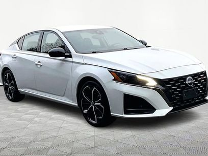 Used 2023 Nissan Altima 2.5 SR