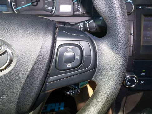 Used 2015 Toyota Camry LE FWD image 22
