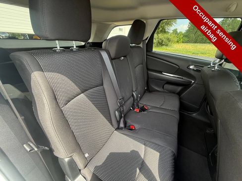 Used 2017 Dodge Journey SE FWD image 38