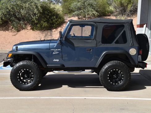Used 2001 Jeep Wrangler Sport image 2