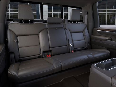 New 2025 GMC Sierra 3500 Denali w/ Denali Reserve Package image 17
