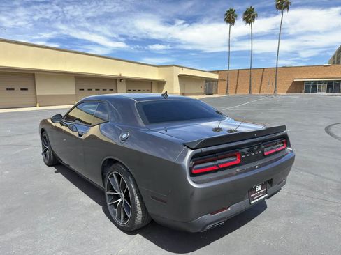 Used 2018 Dodge Challenger R/T Scat Pack RWD image 5